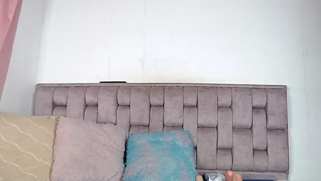 Alexa-Hunter online show from June 12, 10:40 pm