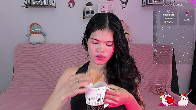 emycarver09 online show from March 8, 11:58 am