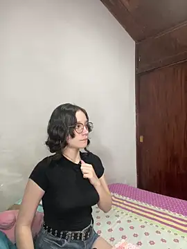 sukubo   online show from December 15, 6:40 am