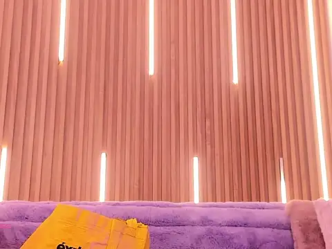 ArianaSantana online show from December 4, 1:46 pm