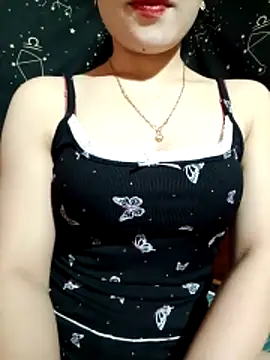 LucyyLy online show from November 29, 5:22 am