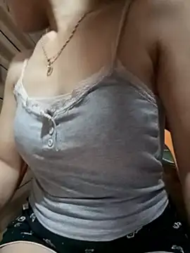 LucyyLy online show from June 14, 2:24 am