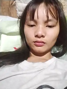 Snapshot of Senh_xxx chatting on October 9, 1:59 pm Senh xxx online show from October 9, 1:59 pm