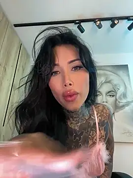 Snapshot of belllbonniie chatting on September 23, 11:14 pm belllbonniie online show from September 23, 11:14 pm