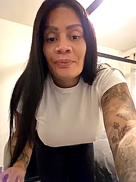 Snapshot of sugarsweetie8000 chatting on October 5, 1:16 pm sugarsweetie8000 online show from October 5, 1:16 pm