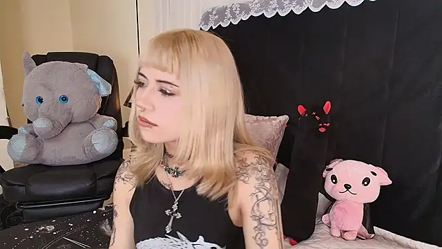 IvyBelle  online show from April 27, 11:51 am