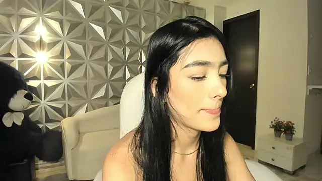 zoerouse  online show from November 28, 10:13 pm