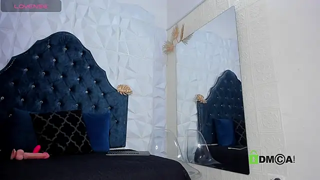  mia milf  online show from September 22, 1:37 am