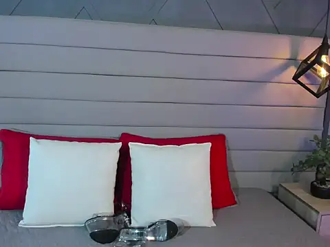 Snapshot of Missblonde_doll chatting on October 11, 3:44 am Missblonde doll online show from October 11, 3:44 am