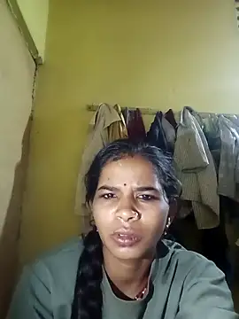 Snapshot of Jaya_Iyer chatting on October 15, 12:35 am Jaya Iyer online show from October 15, 12:35 am
