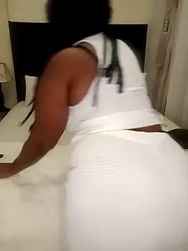 Creamy Chocolatex online show from October 3, 5:29 pm