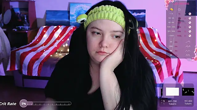 EmillyBones online show from October 22, 10:37 pm