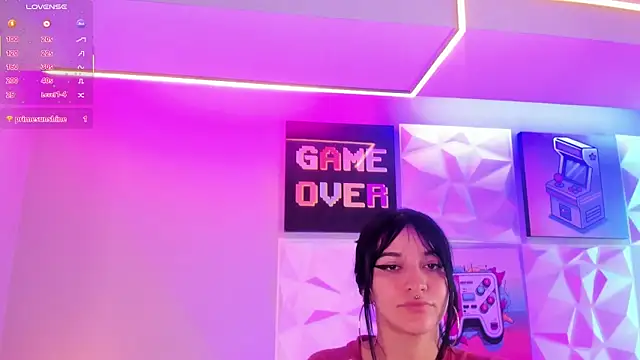 LindaWz  online show from October 9, 4:49 am