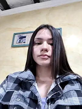Snapshot of CHARLOTTE__05 chatting on September 10, 1:44 pm CHARLOTTE 05 online show from September 10, 1:44 pm