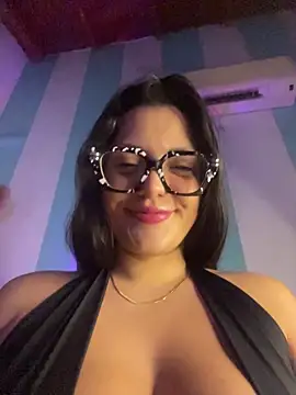 alilith online show from March 13, 9:49 pm