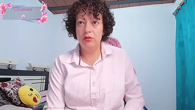 Miss Oriana online show from October 11, 7:05 pm