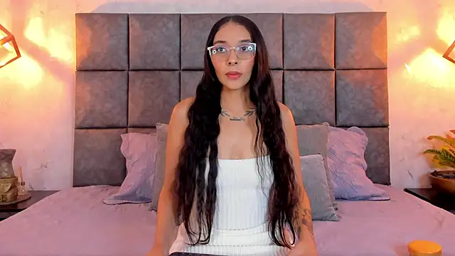 Roseaurora online show from April 28, 11:36 am