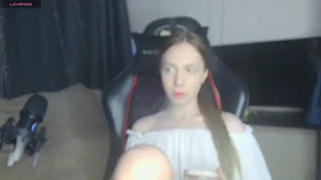 BabbbyFoxxx online show from March 13, 6:58 am