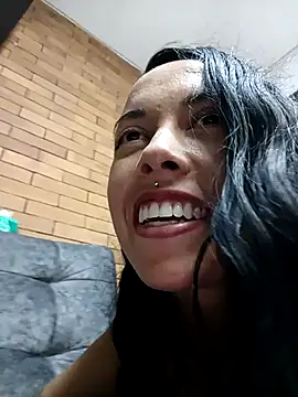 MiaForever1 online show from April 6, 4:46 am