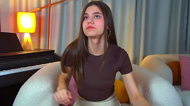 ArianaAllens online show from November 27, 6:38 am