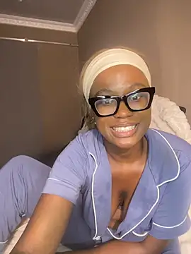 Moonzy77 online show from November 7, 1:38 pm