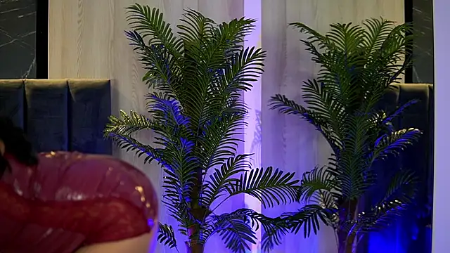 KylieKroftt online show from April 20, 7:50 pm