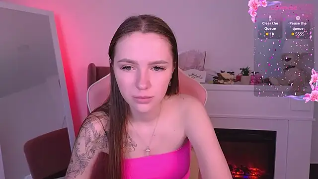 Snapshot of WildHoneyXO chatting on September 13, 5:48 am WildHoneyXO online show from September 13, 5:48 am