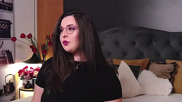 Snapshot of Mia_Swano chatting on October 7, 11:42 pm Mia Swano online show from October 7, 11:42 pm