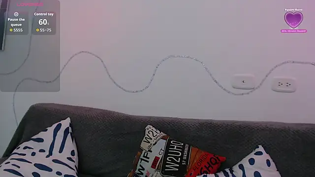 Snapshot of Sofia_candy19 chatting on October 17, 6:11 pm Sofia candy19 online show from October 17, 6:11 pm