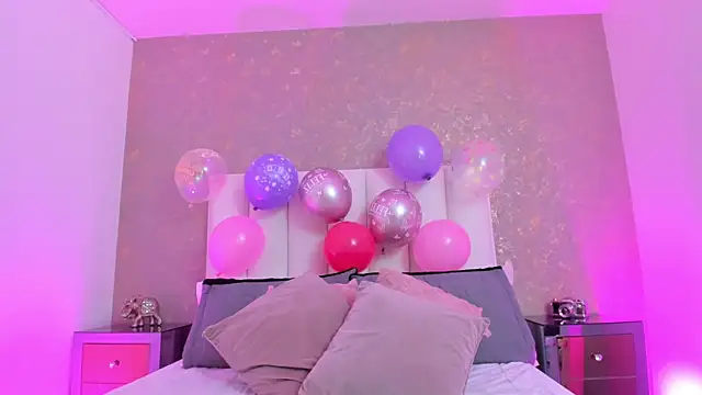 KaylieBrooks online show from April 23, 6:21 pm