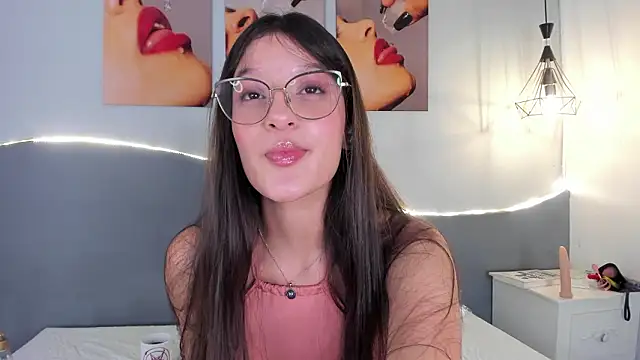 Stefany gonzales  online show from January 14, 12:43 pm