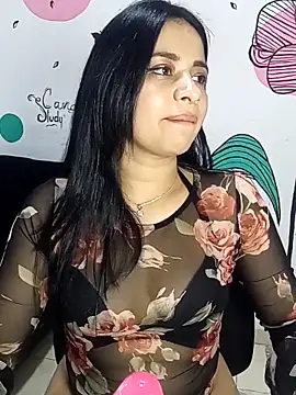 Snapshot of ValerieLove_ chatting on September 19, 9:03 pm ValerieLove online show from September 19, 9:03 pm