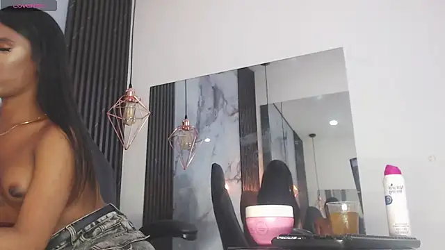 Penelopee Rouse online show from April 22, 7:33 pm