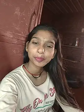 Snapshot of Yatiksha_Beby chatting on October 18, 10:29 am Yatiksha Beby online show from October 18, 10:29 am