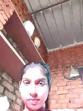 Snapshot of Yatiksha_Beby chatting on October 15, 9:45 am Yatiksha Beby online show from October 15, 9:45 am