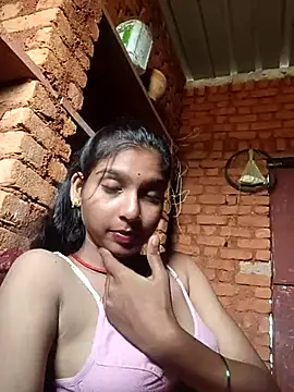 Snapshot of Yatiksha_Beby chatting on September 18, 6:45 am Yatiksha Beby online show from September 18, 6:45 am