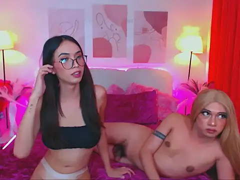 Snapshot of Alluring_Carmela chatting on October 15, 11:07 pm Alluring Carmela online show from October 15, 11:07 pm