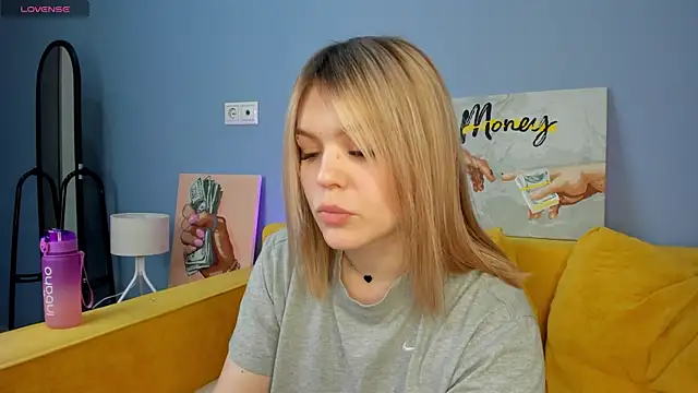 Jerry-Hall online show from April 22, 2:52 am