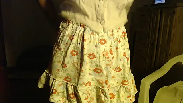 Missforever online show from April 16, 10:45 pm