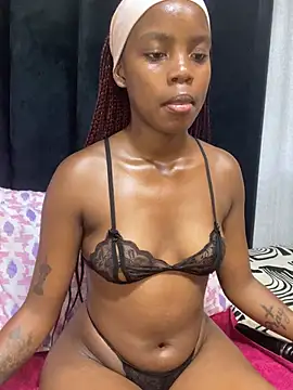 Littlebunny33 online show from April 29, 7:33 am