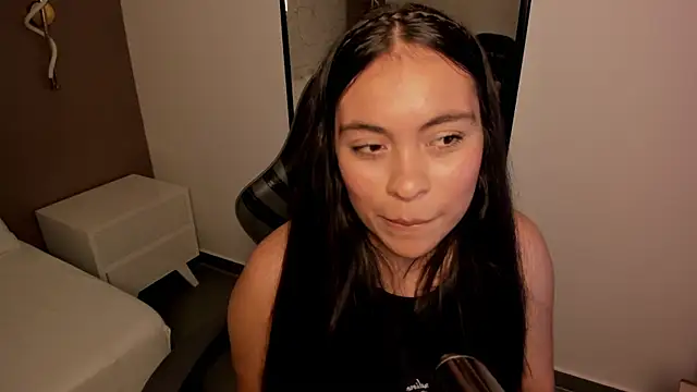 allie bruce online show from July 11, 8:53 pm