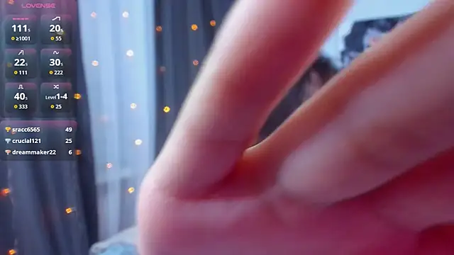 Snapshot of cutieskygirl_ chatting on September 14, 6:17 pm cutieskygirl online show from September 14, 6:17 pm