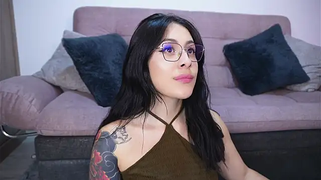 SophiieCumsx online show from July 9, 4:04 am