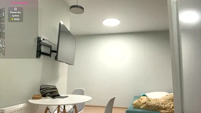 Denni Spilber online show from February 3, 4:45 pm