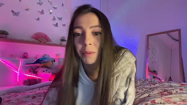 keirasworld online show from June 10, 12:21 am
