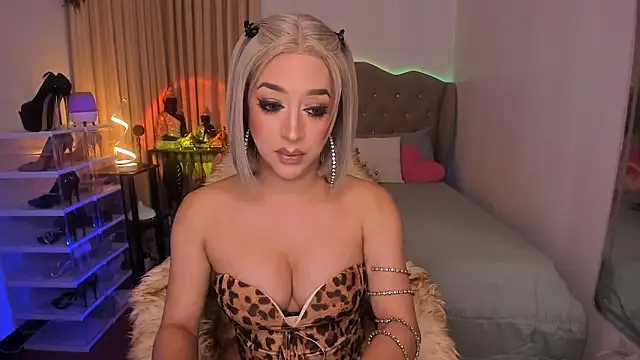 Dream Goddess online show from April 9, 11:48 am