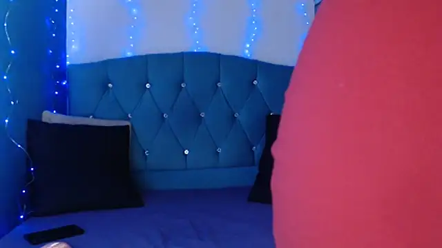 Yesamin Stone18 online show from November 5, 11:48 am