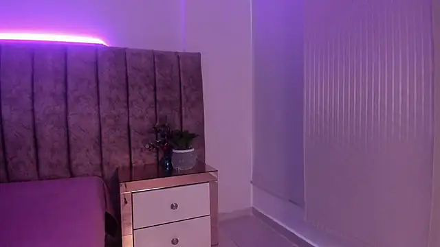 Ambeer fox  online show from April 21, 12:34 pm