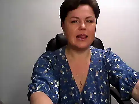 EllaLove2277 online show from November 17, 3:57 pm