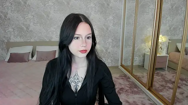 VioletHarme online show from April 21, 6:59 pm